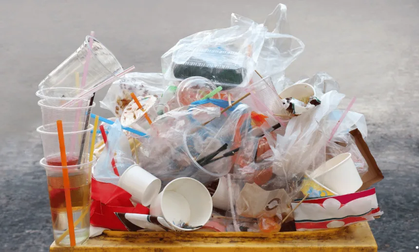 sampah plastik